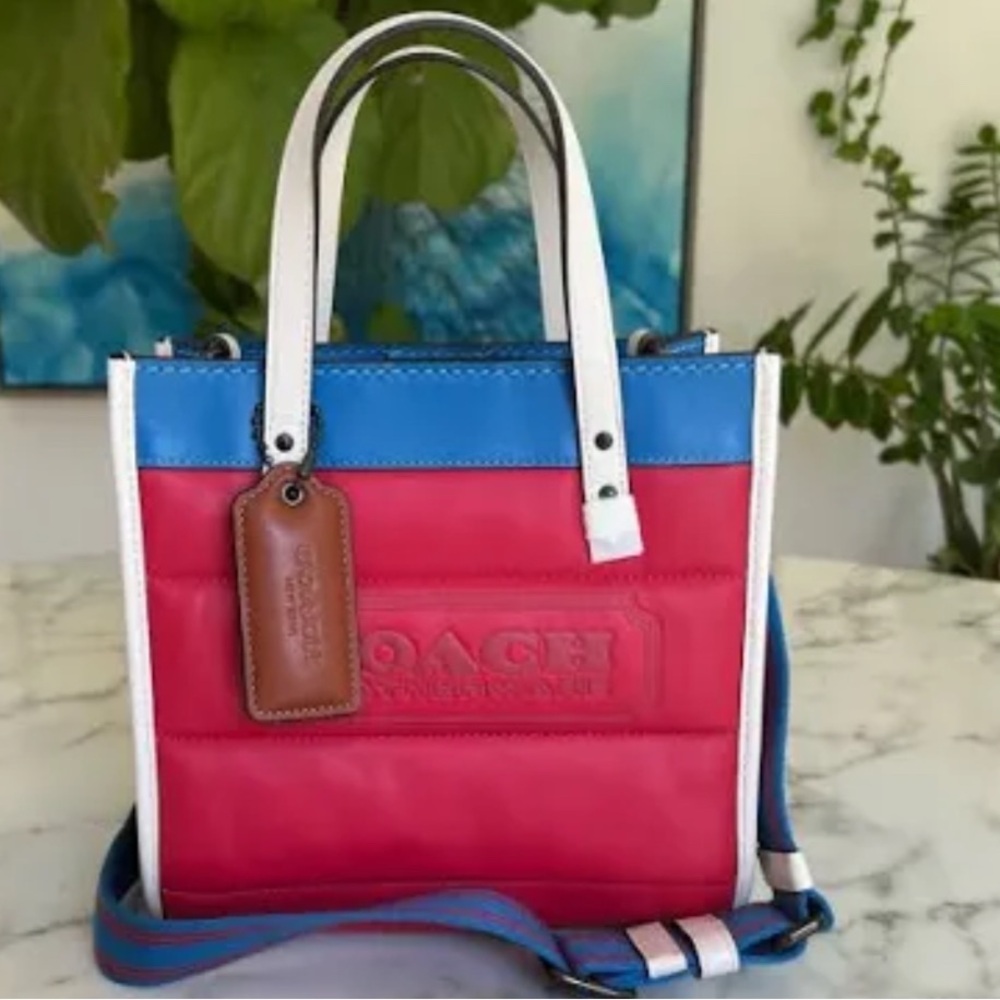 NWT Coach Field Tote 22 With Colorblock Pillow Quilting & Coach Badge C6854 Red